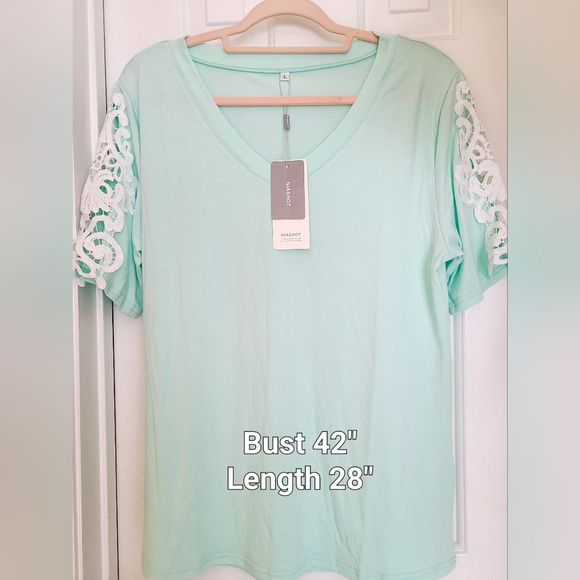 New pastel blue Size L T shirt with lace on sleeves - Picture 5 of 7